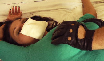 Gifs chloroformed girls — pic 9